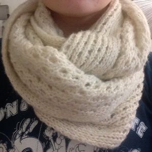 Knit circle scarf
