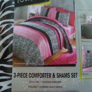 3 piece comforter and shams set
