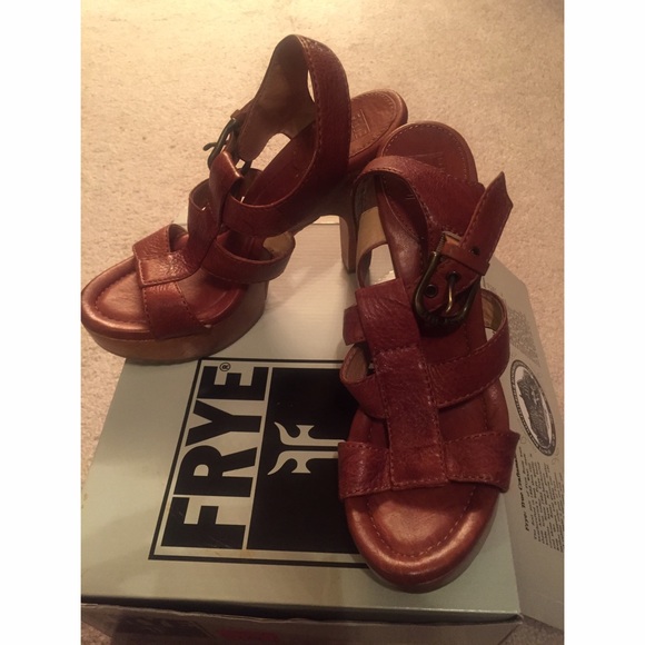 Classic Frye Shoe!