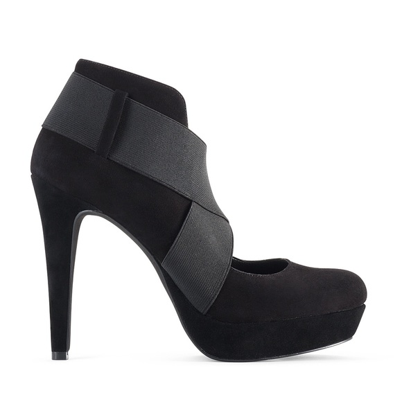 Jessica Simpson Kristalin Heel