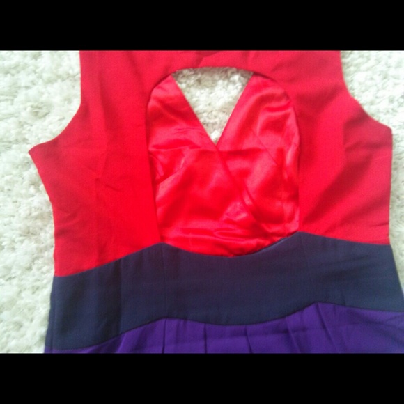 Stunning Color Block Dress - Picture 2 of 3