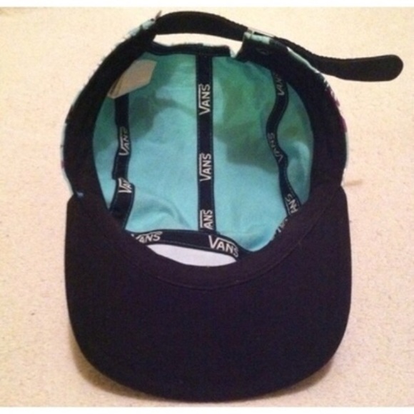 vans leather snapback - Picture 3 of 3
