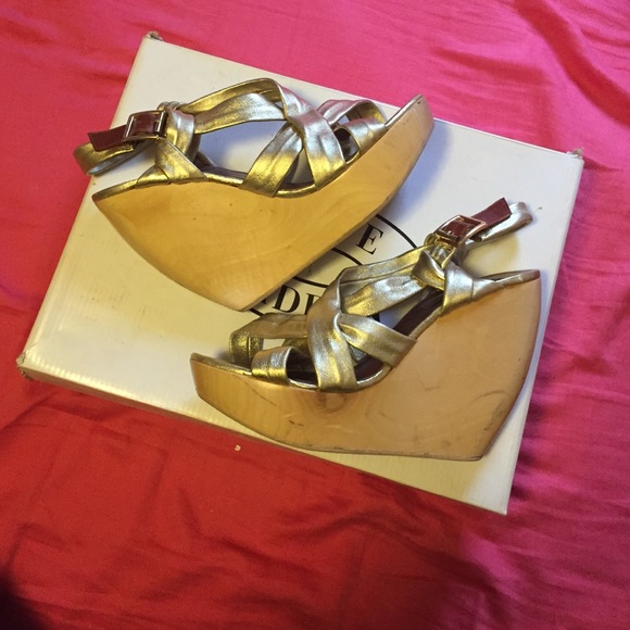 Steve Madden Gold Wedges