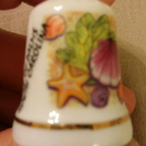 Collectible thimble! Bundle and save!! - Picture 2 of 2