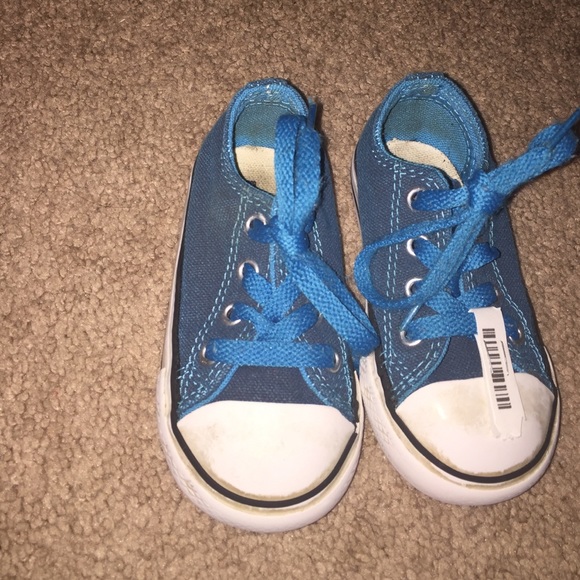 Toddler Converse size 6