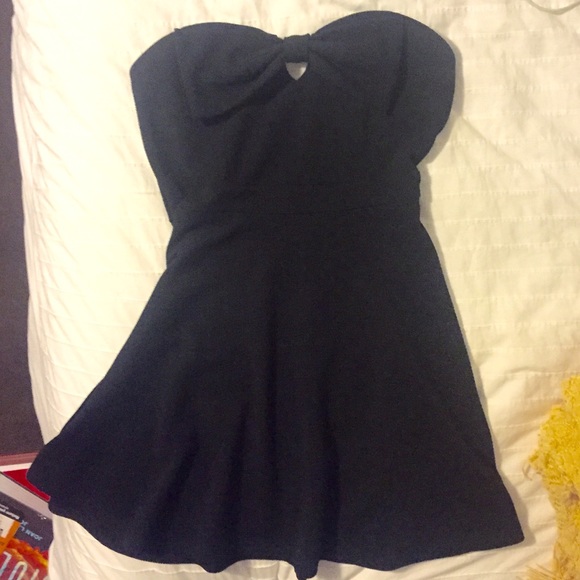 Black Skater Dress With Bow Sweetheart Neckline