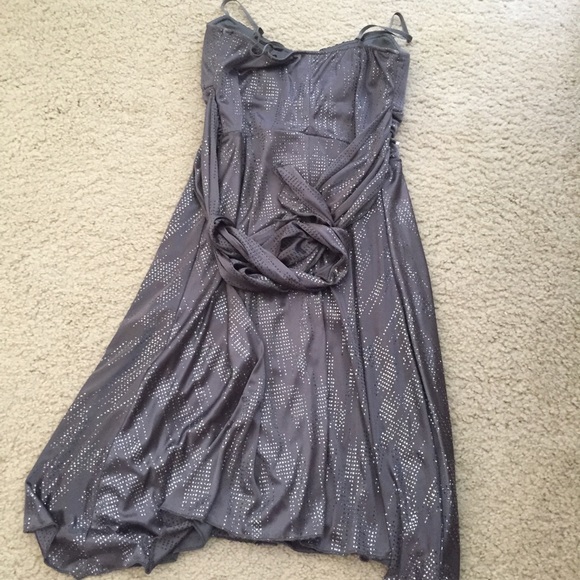 Formal Dress - Picture 2 of 4