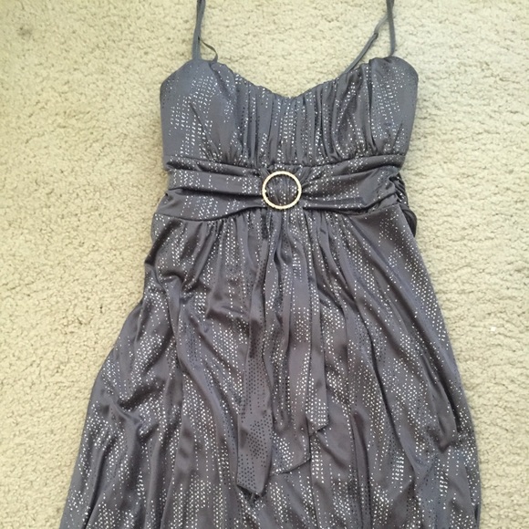 Formal Dress - Picture 3 of 4