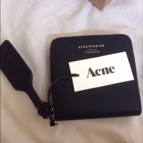 acne studios fake
