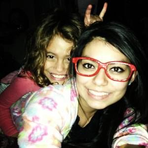 Meet your Posher, Leticia