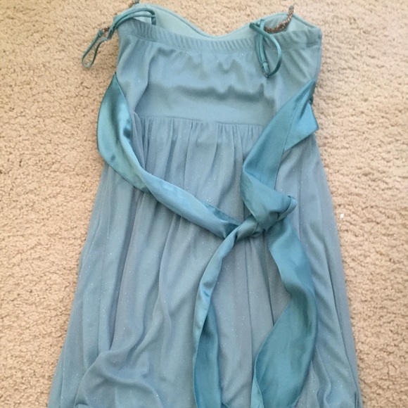 Formal Dress - Picture 2 of 4