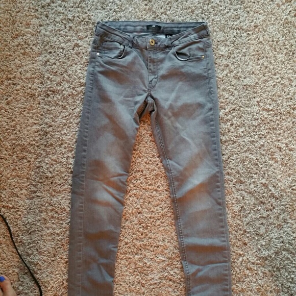 H&M Denim - H&M Midrise Gray Stretch Skinny Jeans!