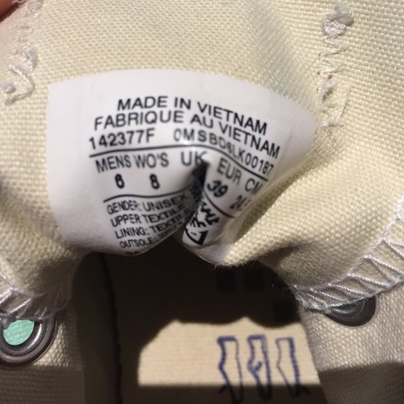 Converse All Stars - Size 8 - Urban Outfitters - Picture 4 of 4