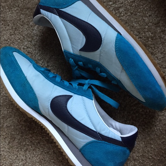 ✨PRICE DROP✨ NIKE sportswear shoes