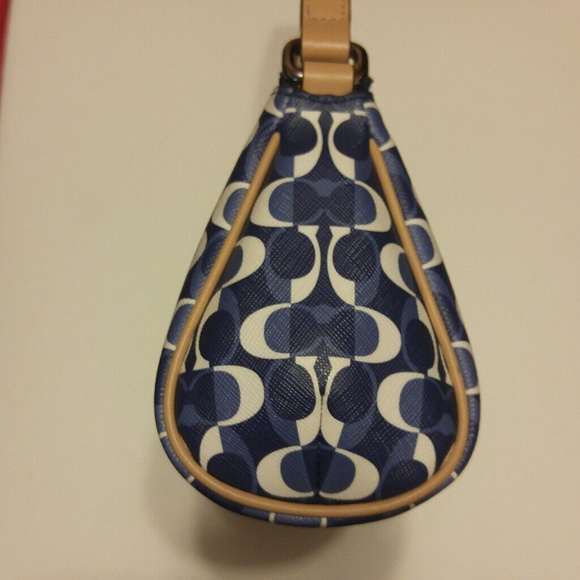 PEYTON DREAM C TOP HANDLE POUCH - Picture 3 of 4