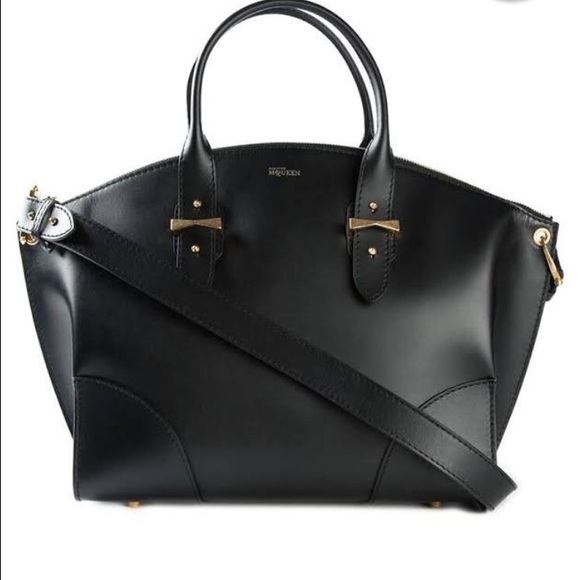 SOLDDDD ** Alexander McQueen legend satchel
