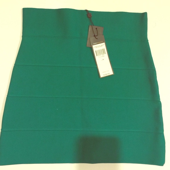 BCBG NEW MINI TIGHT SKIRT