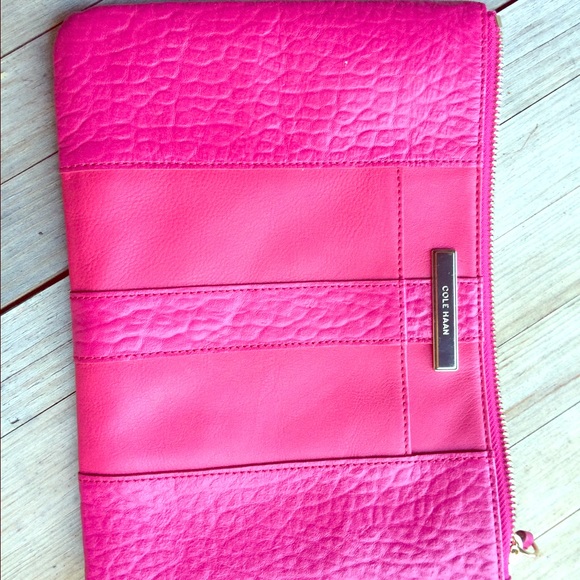 Large pouch/cosmetic bag