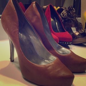 Tan Jessica Simpson heels