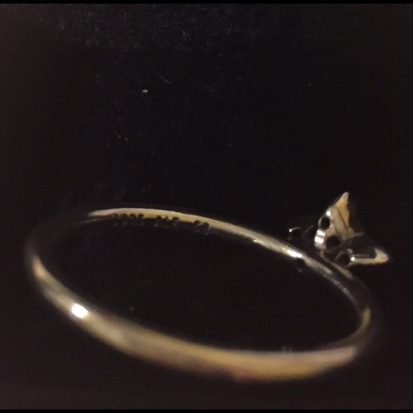 Pandora clear pave star with clear cz - Picture 3 of 4