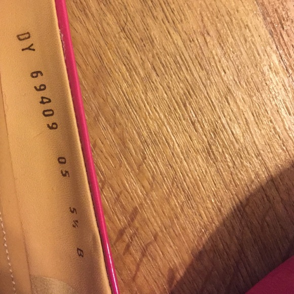 Ferragamo cute pink flat - Picture 3 of 3