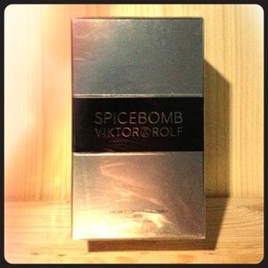 Viktor & Rolf Spicebomb