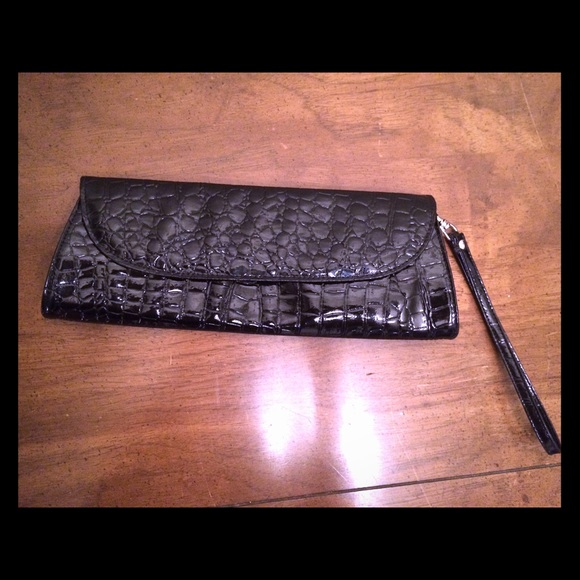 Black wristlet - Picture 1 of 4