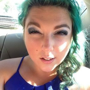 Meet your Posher, Paula