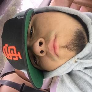 Meet your Posher, Efrain