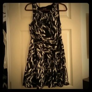 Express keyhole front dress