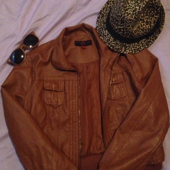 bomber jacket - Picture 3 of 3