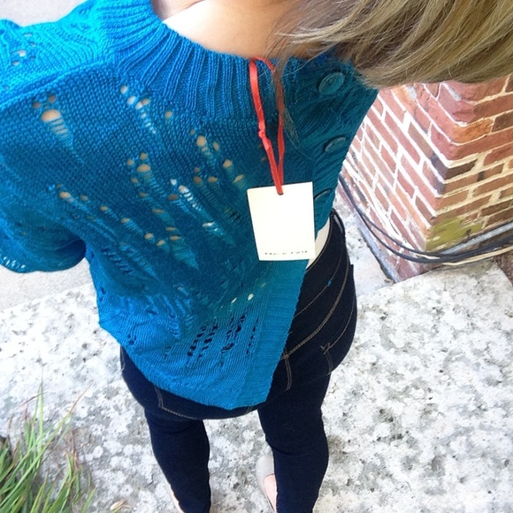 NWT Blue Knit Sweater Top Size S - Picture 2 of 4