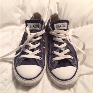 blue low-top converse. Kids 3 but fits a women's 6