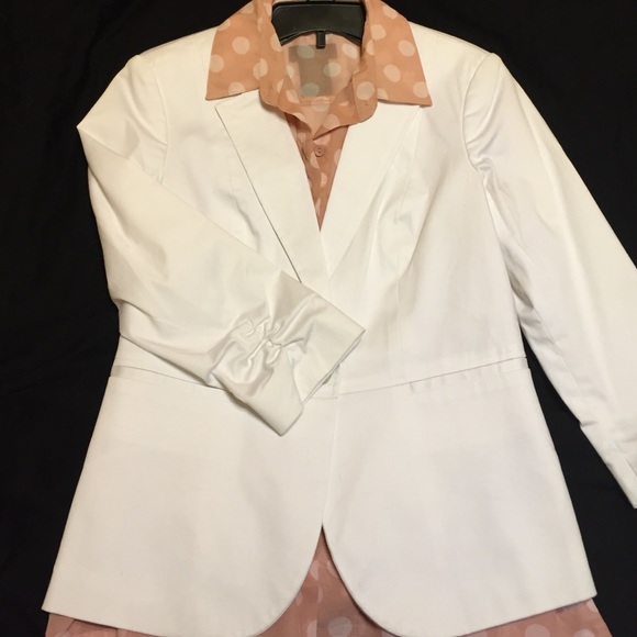 NWOT white one button blazer