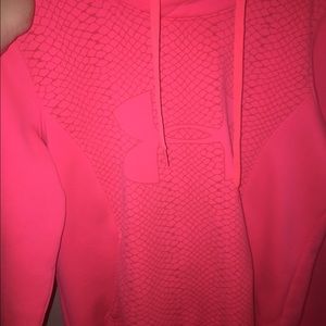 Under armour sweatshirt