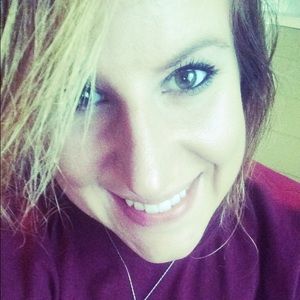 Meet your Posher, Brittney