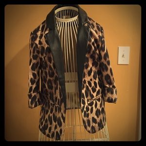 Leopard blazer with faux leather collar and trim