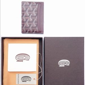 Auth Goyard cardholder in limited edition color