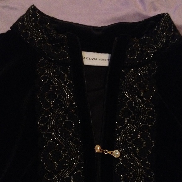 Jacket☺️ - Picture 2 of 3