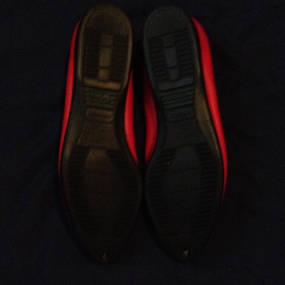 Red flats👠 - Picture 2 of 2
