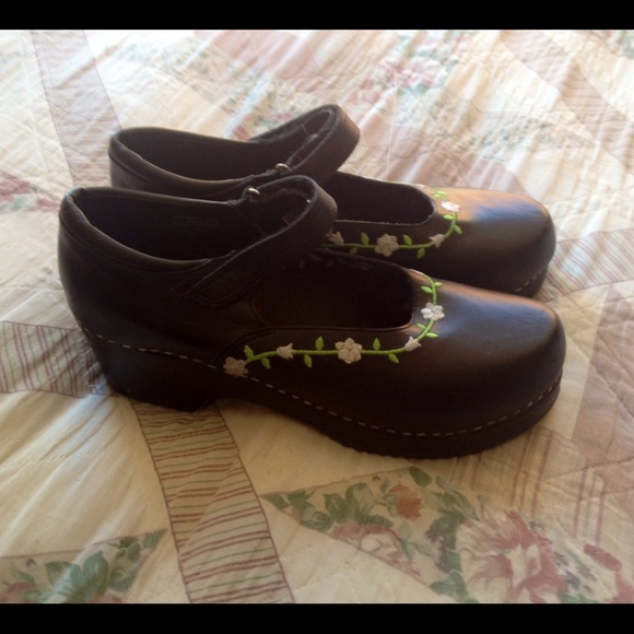 Hanna anderson clog shoes us size 9