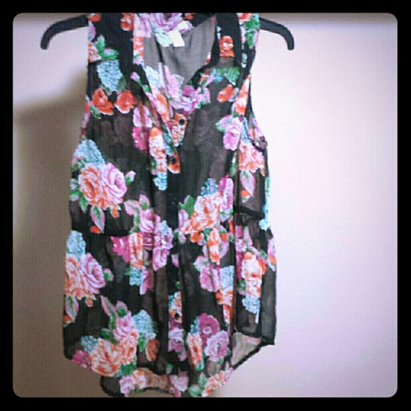 Black  flower top