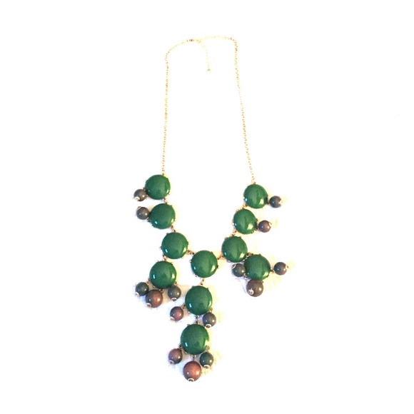 Tiered bauble necklace