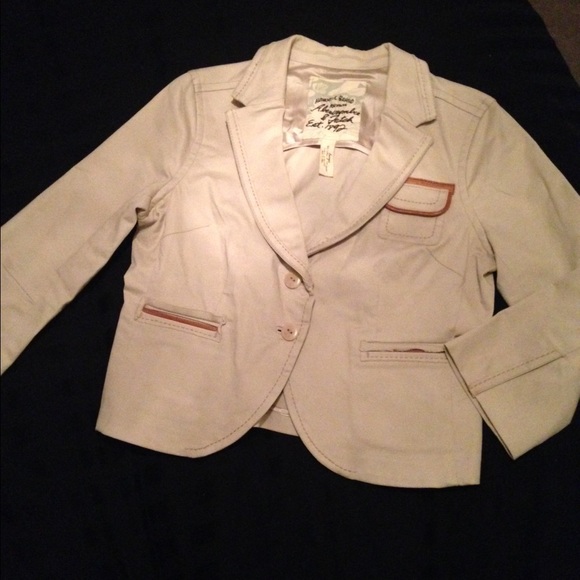 ❤️Abercrombie & Fitch Cream Blazer❤️