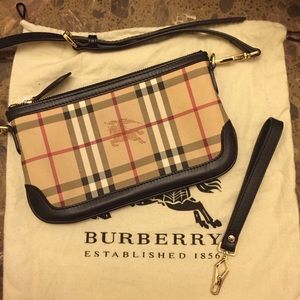 Authentic Burberry haymarket crossbody/clutch