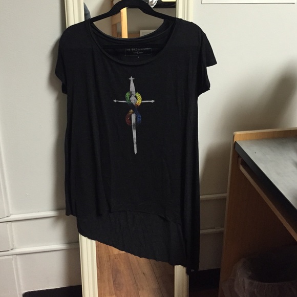 Urban outfitters x the wild unknown high low tee
