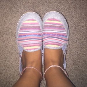 Cute beachy slip ons!