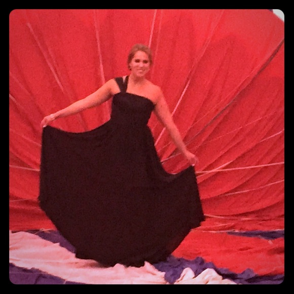 Monique Lhuillier size 10 bridesmaid dress