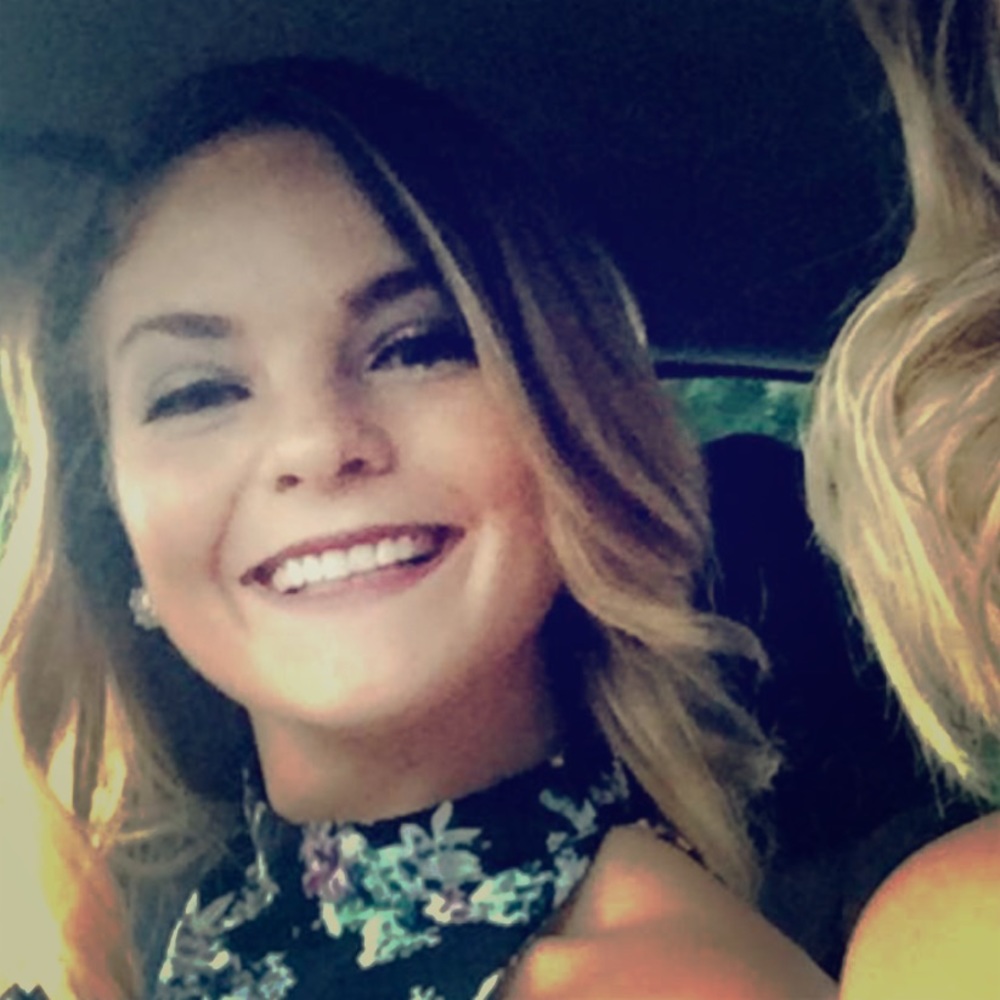 Meet your Posher, Kelcey