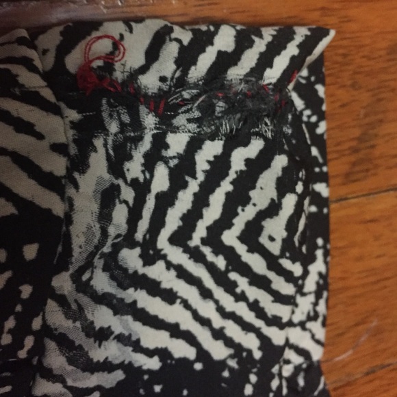 High Waisted Black & White Pants - Picture 4 of 4